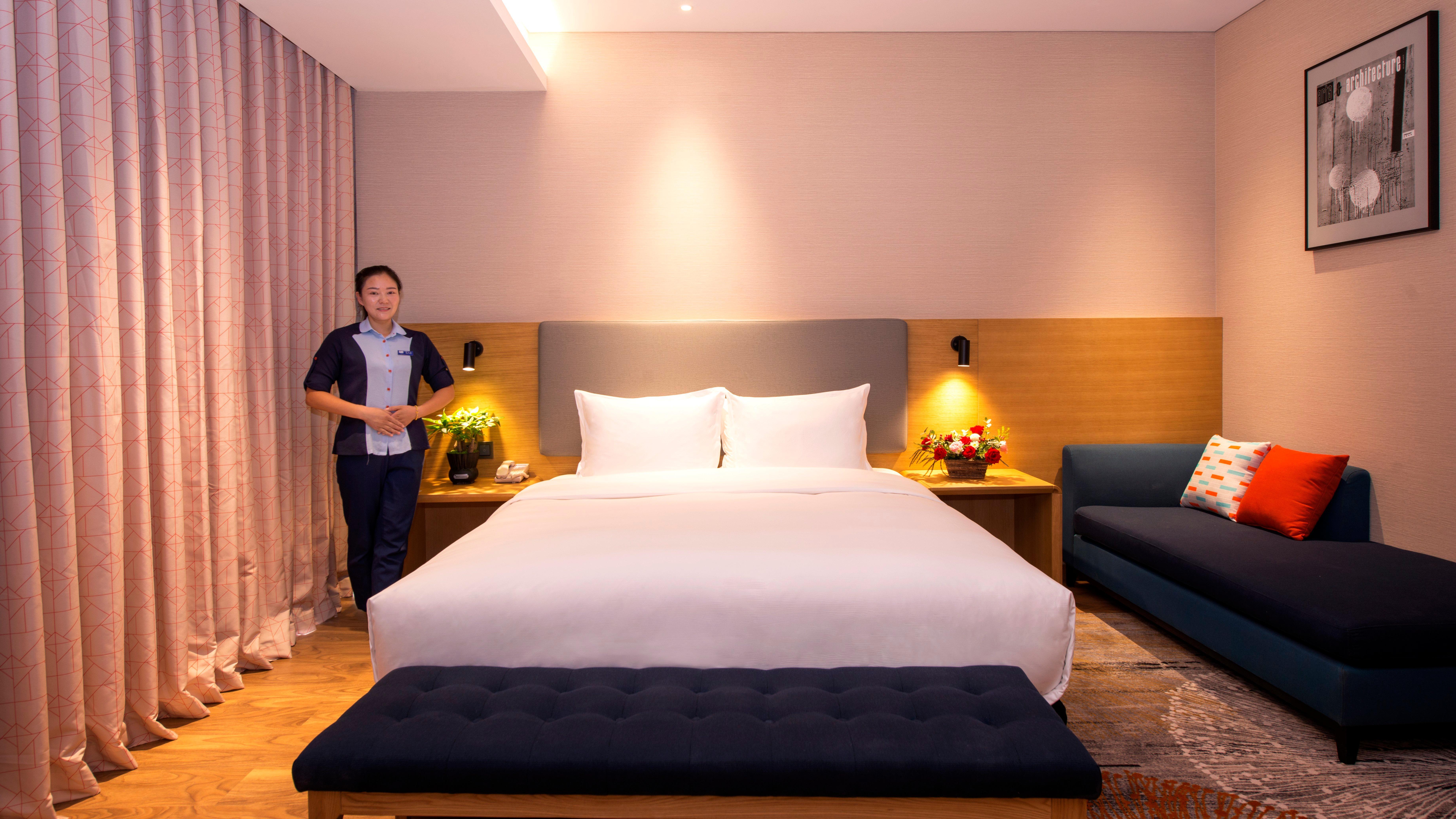 Holiday Inn Express Luanchuan By Ihg Buitenkant foto