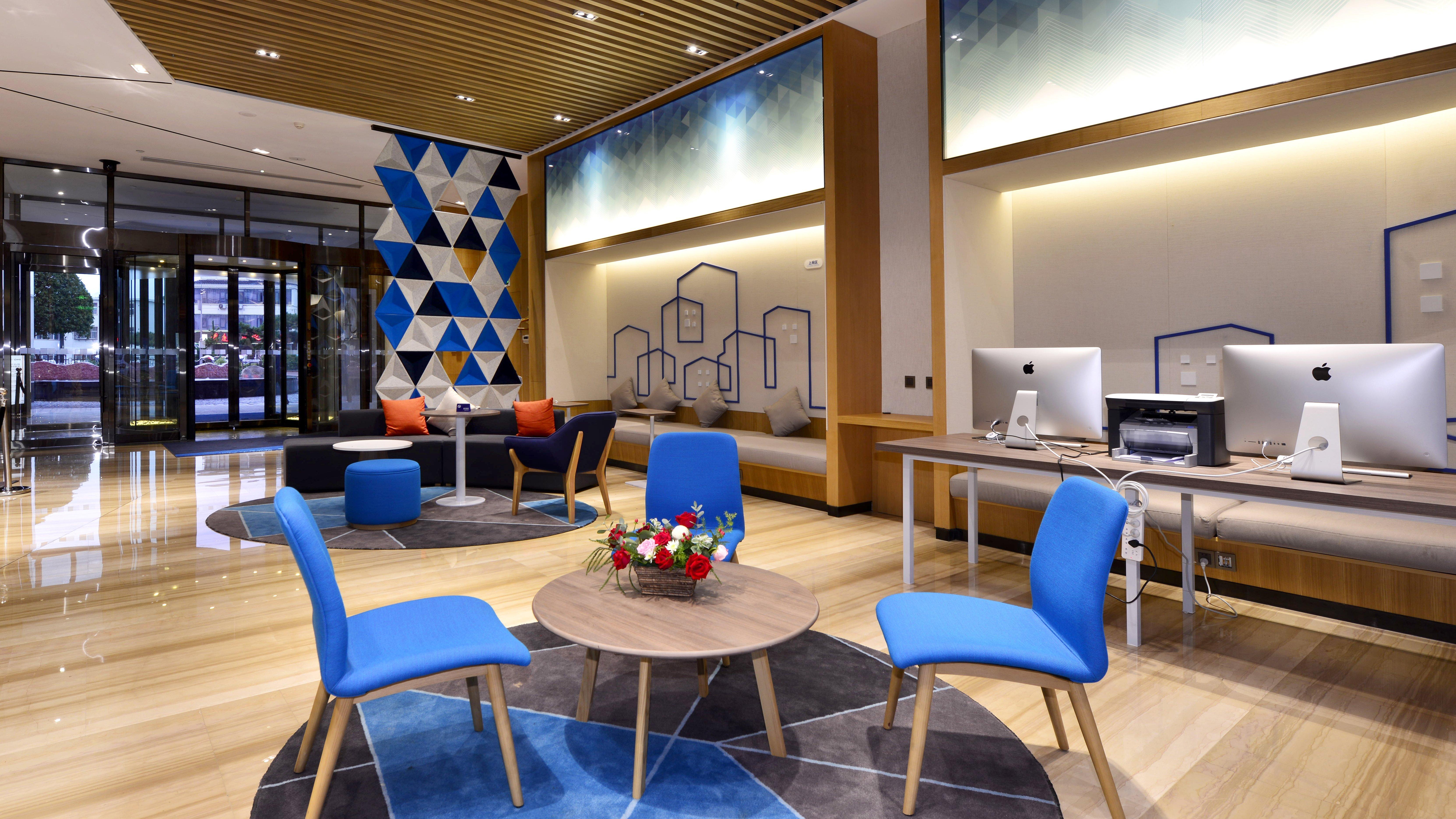 Holiday Inn Express Luanchuan By Ihg Buitenkant foto