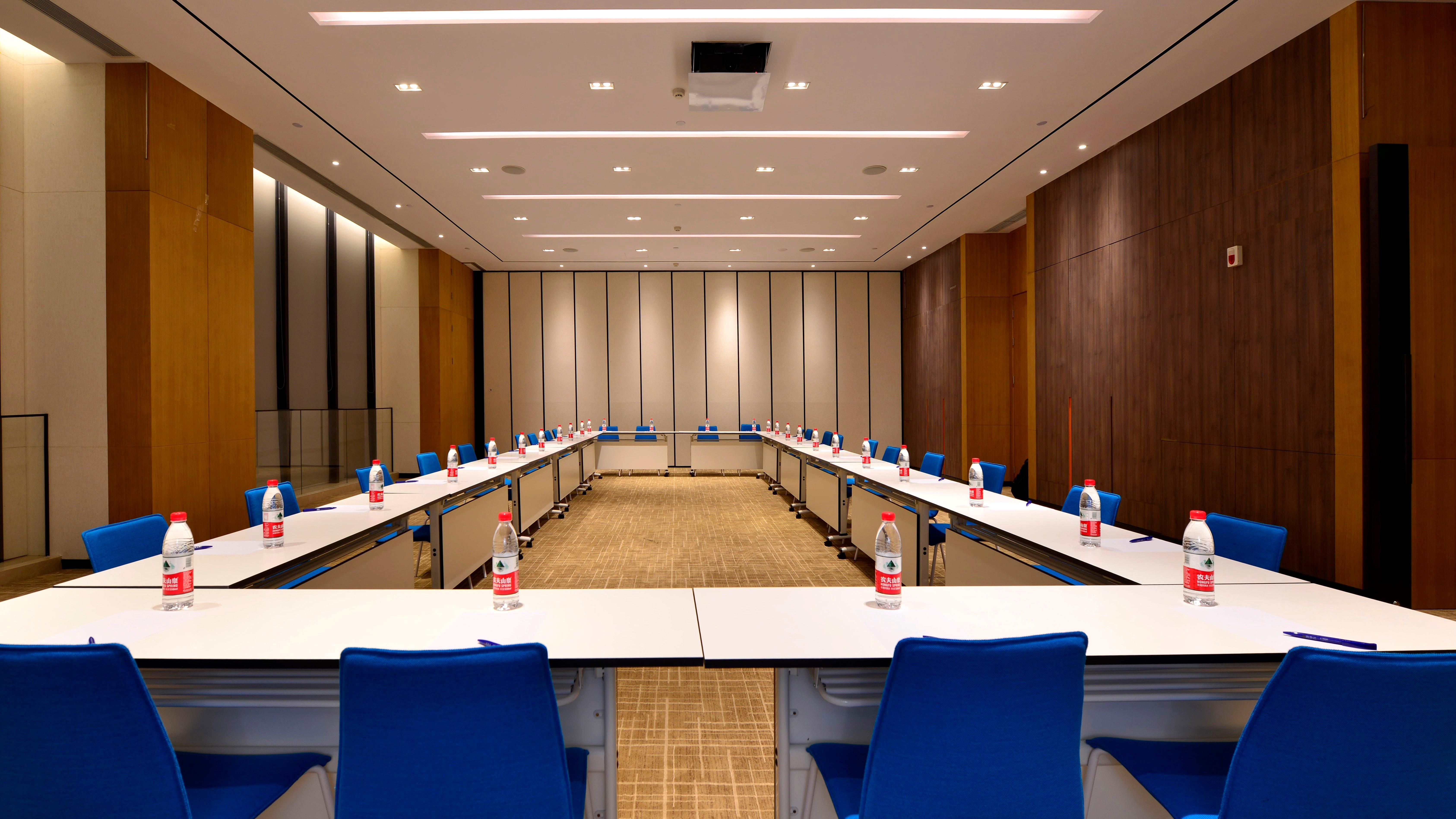Holiday Inn Express Luanchuan By Ihg Buitenkant foto
