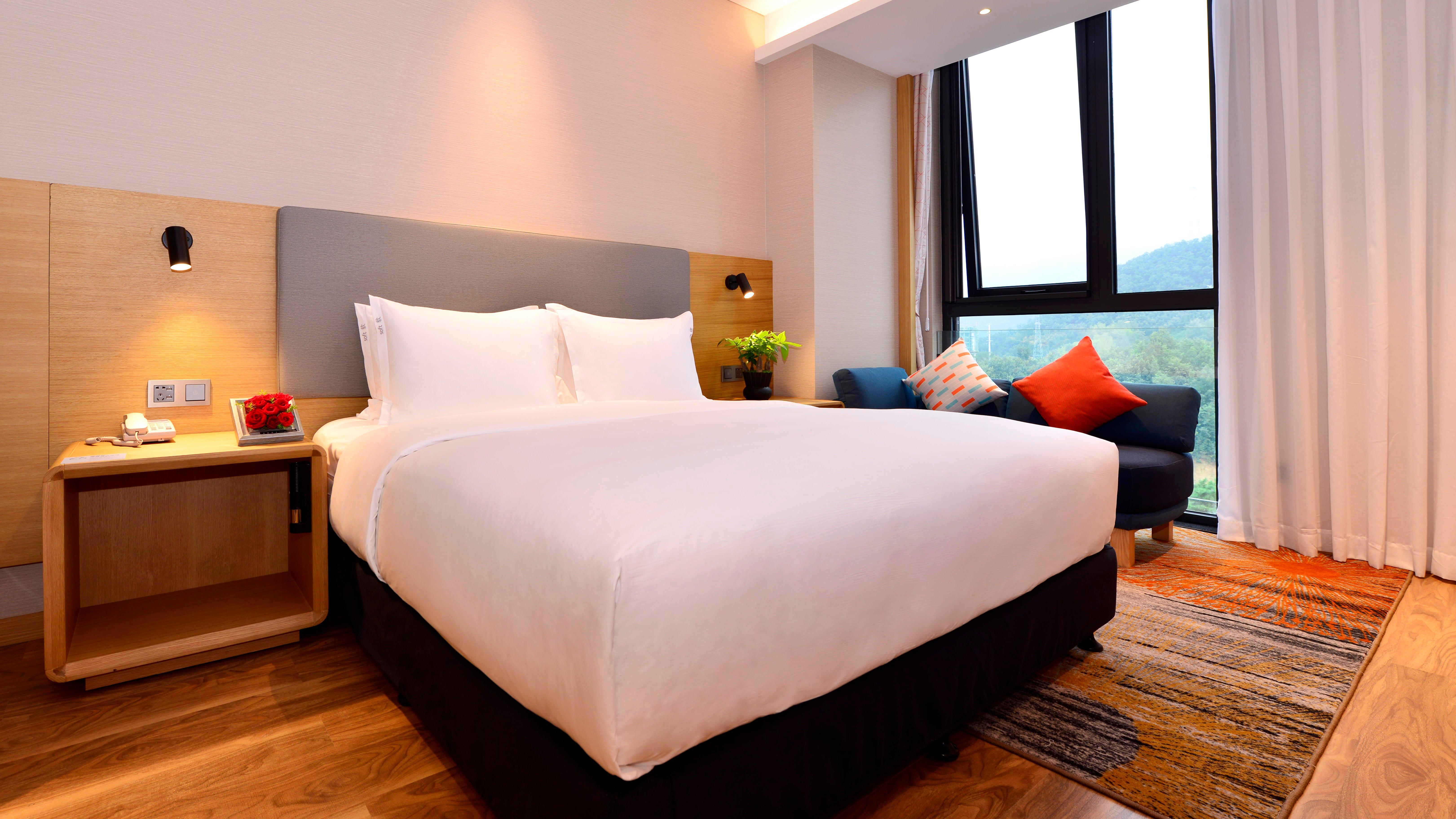 Holiday Inn Express Luanchuan By Ihg Buitenkant foto